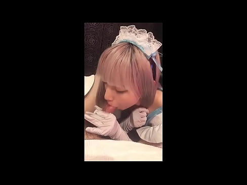 ❤️ 日本偶像[mayuka]，法国女仆装，第一部分，口交和用乳液打飞机 ❤️ Porno vk
