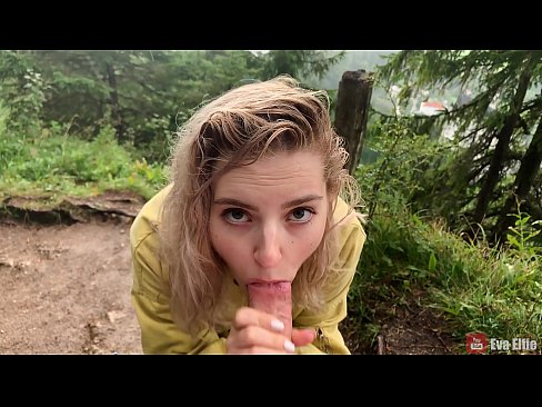 ❤️ 女孩在公共场合口交后吞下精液 - Eva Elfi ❤️ Porno vk